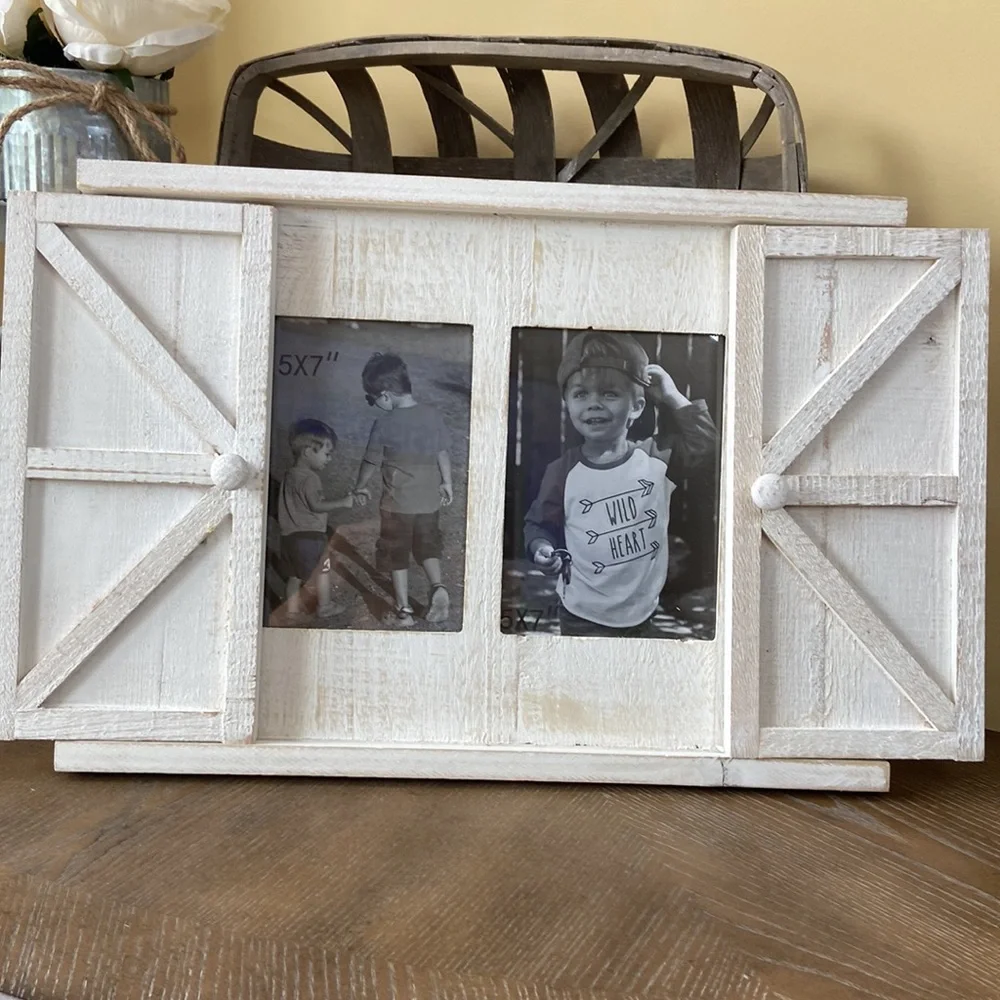 NEW!! Shabby Chic Cottage Distressed White Farmhouse Wood Barn Door Photo Frame
