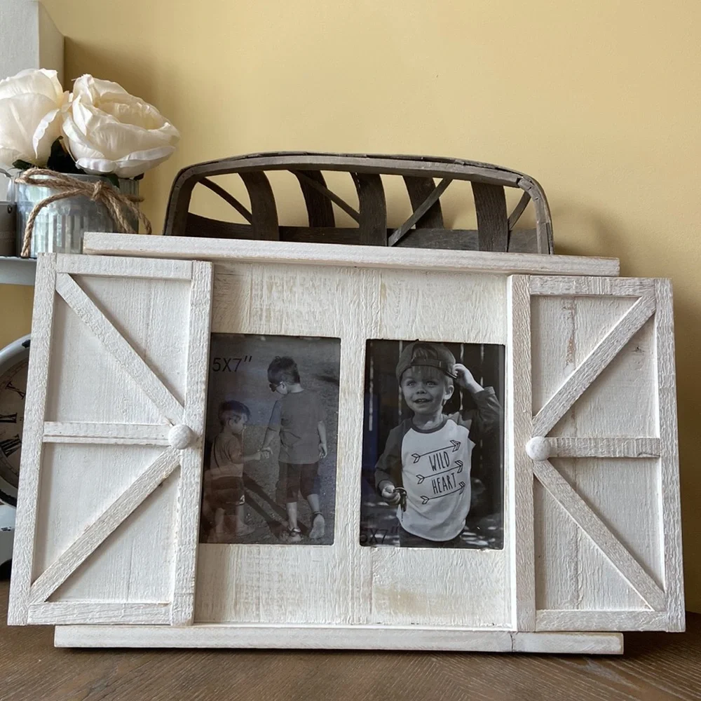 NEW!! Shabby Chic Cottage Distressed White Farmhouse Wood Barn Door Photo Frame