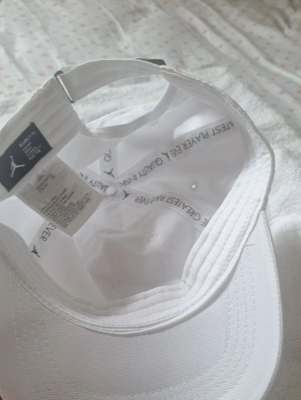 Nike White Cap with Black Jumpman Logo Gorra De Nino