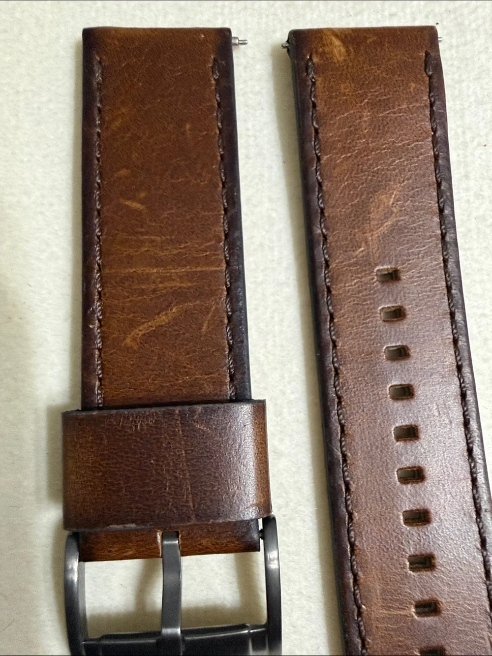 Fossil genuine leather