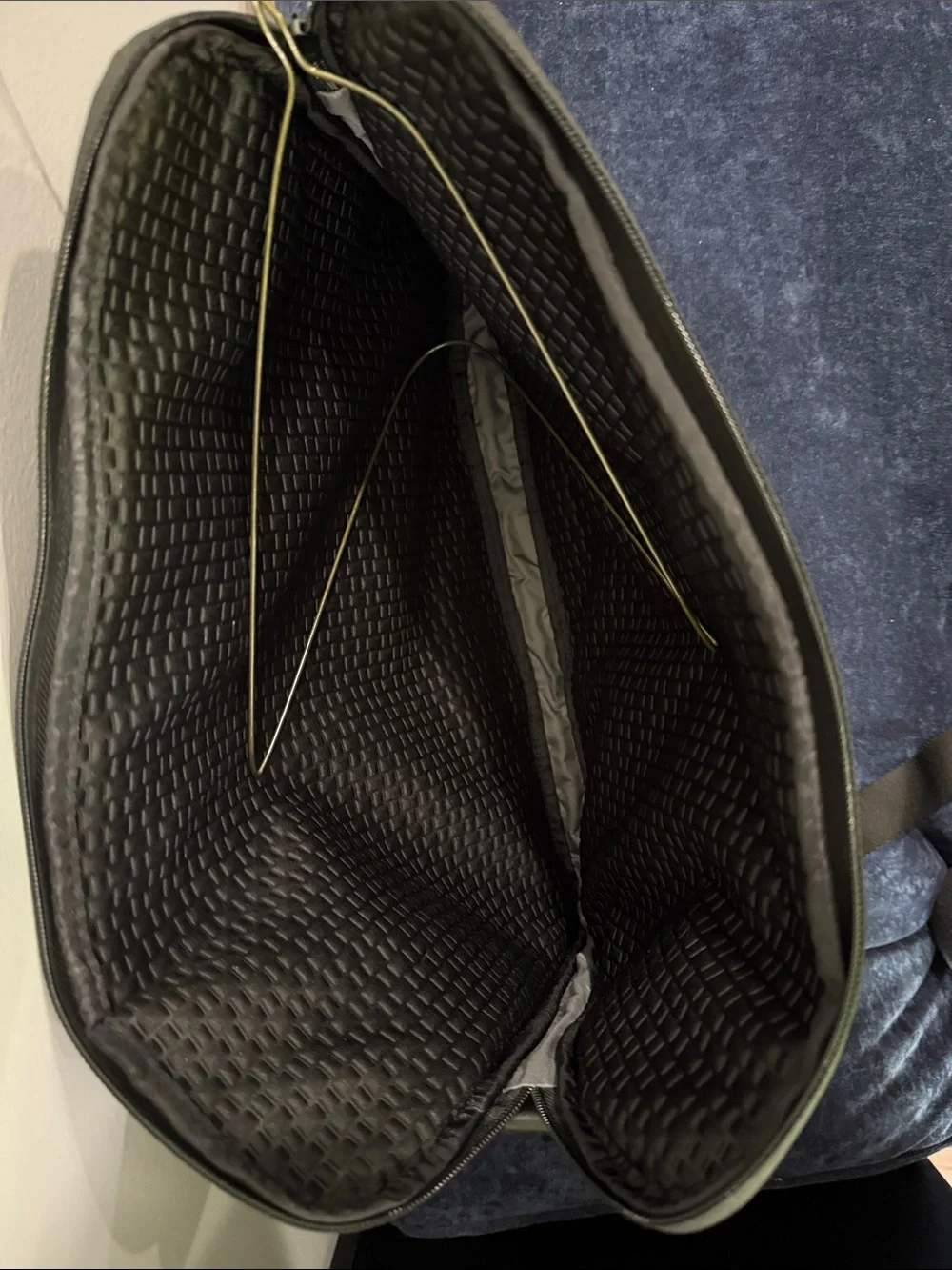 Tumi sleek black