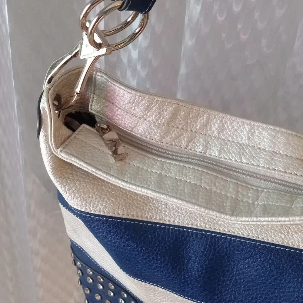 Beautiful Unbranded Shoulder Purse