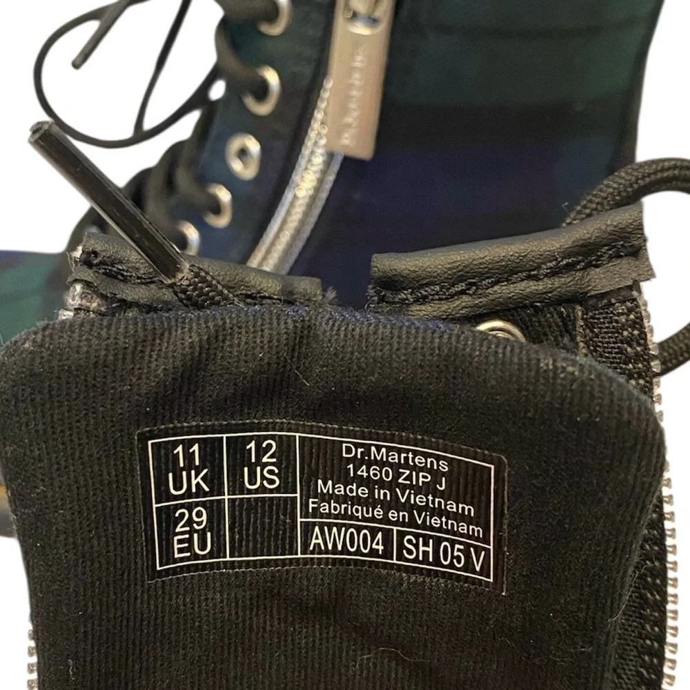 Dr. Martens new 12
