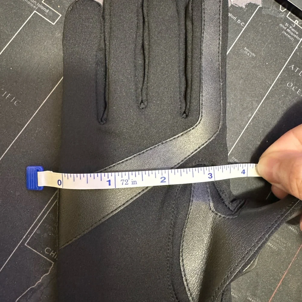 Isotonor Leather Black Gloves