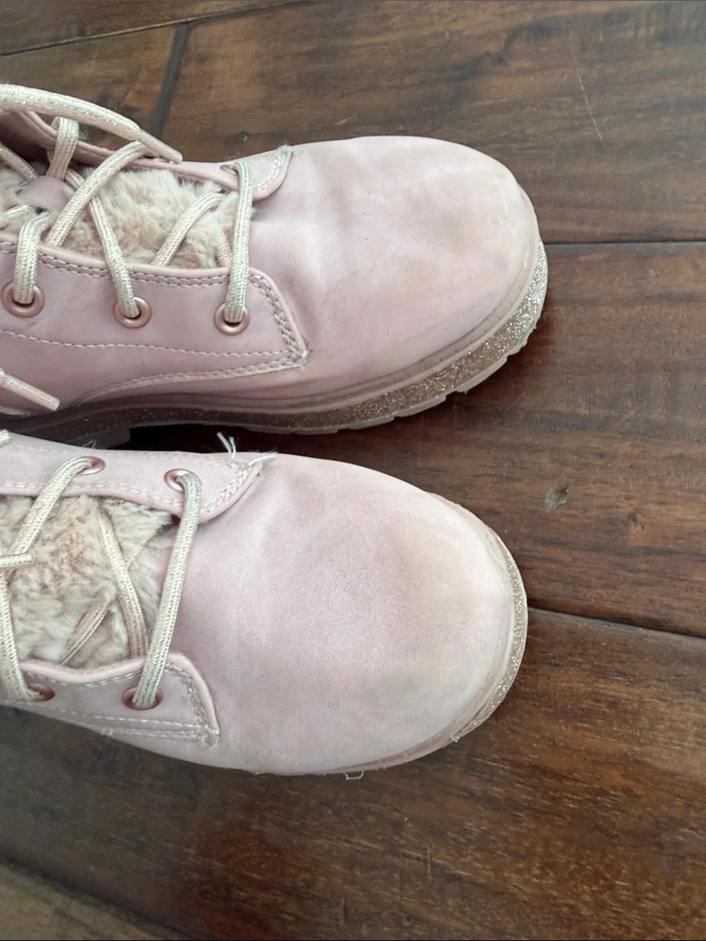 Skechers soft pink