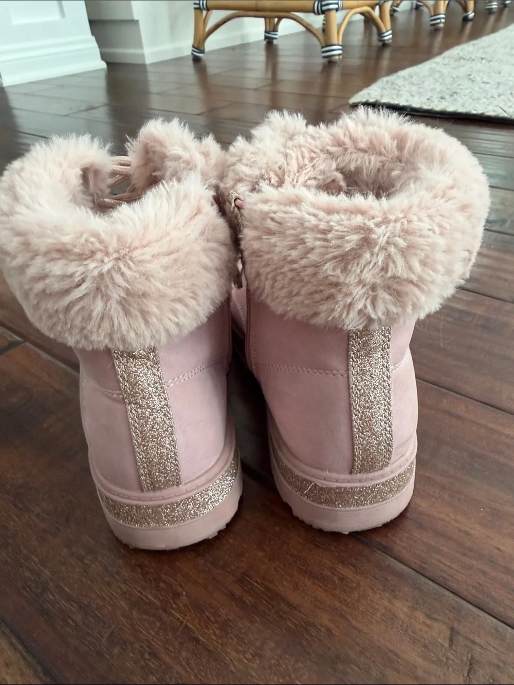 Skechers soft pink