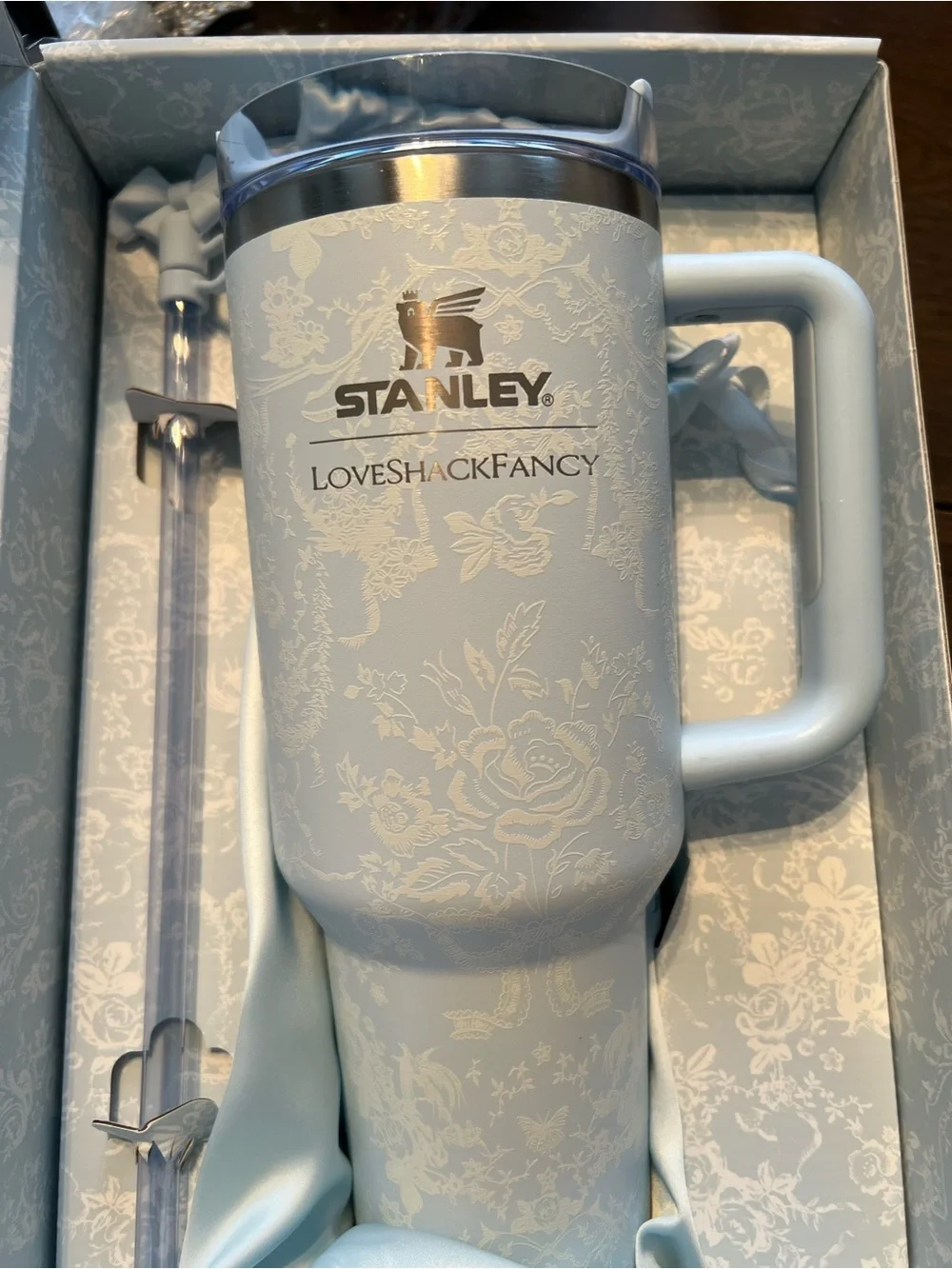 LoveShackFancy center white