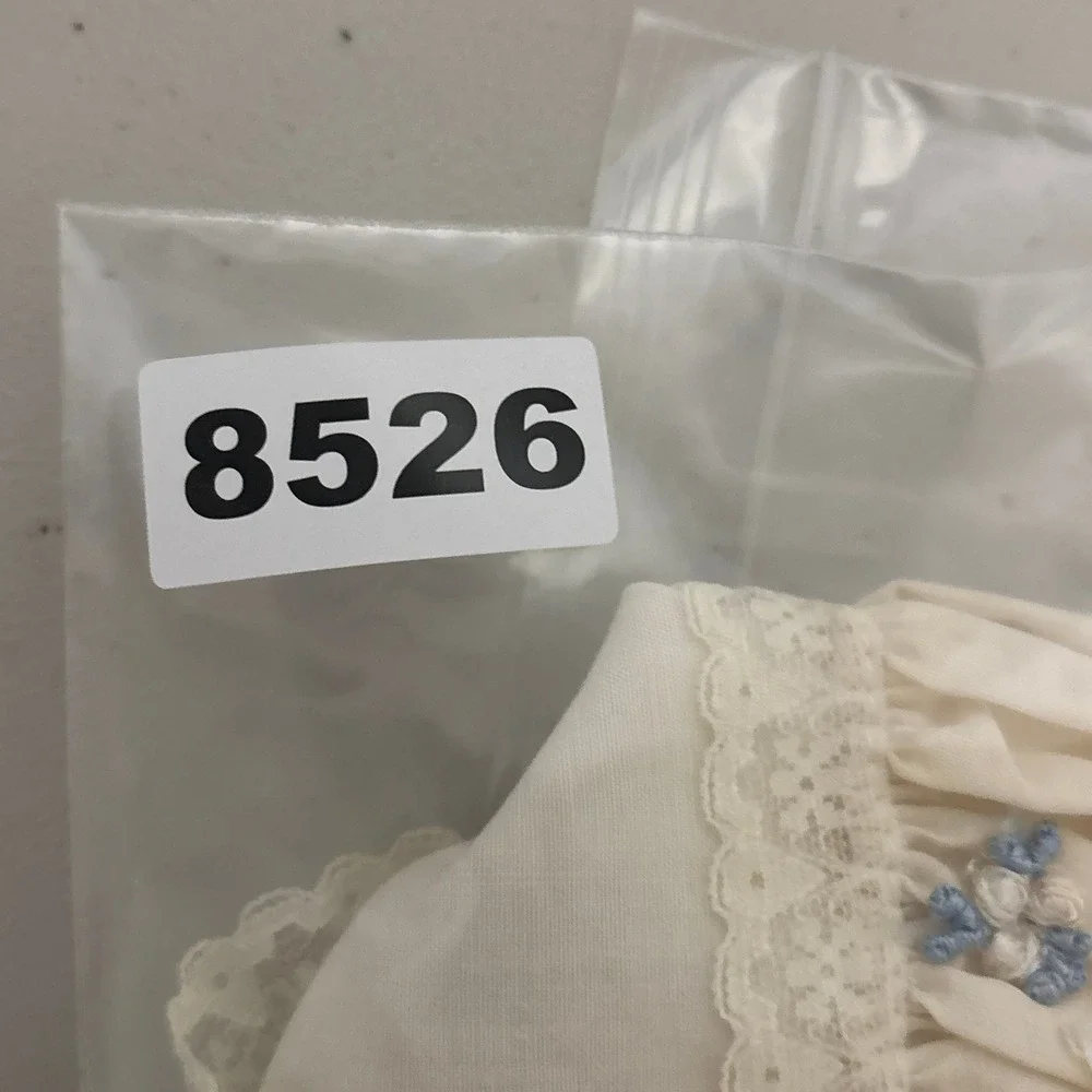 N/A vintage bonnet