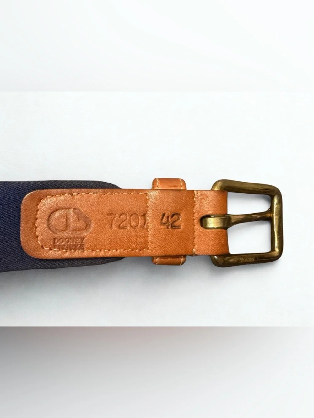 Dooney & Bourke classic vintage