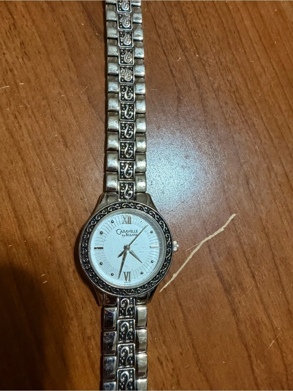 Women's Silver-Tone Bracelet Watch with White Dial