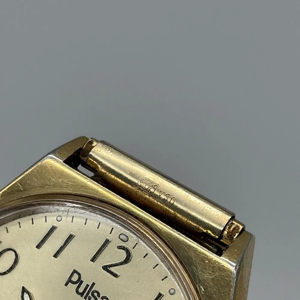 Vintage Pulsar Mens Watch 34mm Gold Tone Day Date H148-8009 Stretch New Battery
