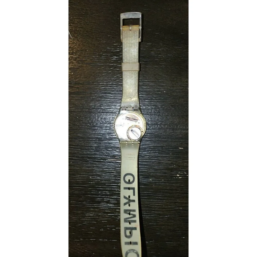 Swatch rare quartz
