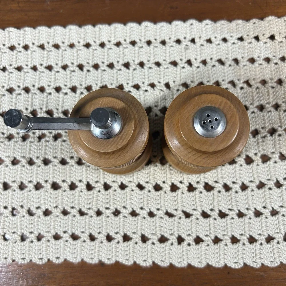 Vtg Olde Thompson Oak Wood Salt Shaker & Pepper Grinder Mill Stainless 4