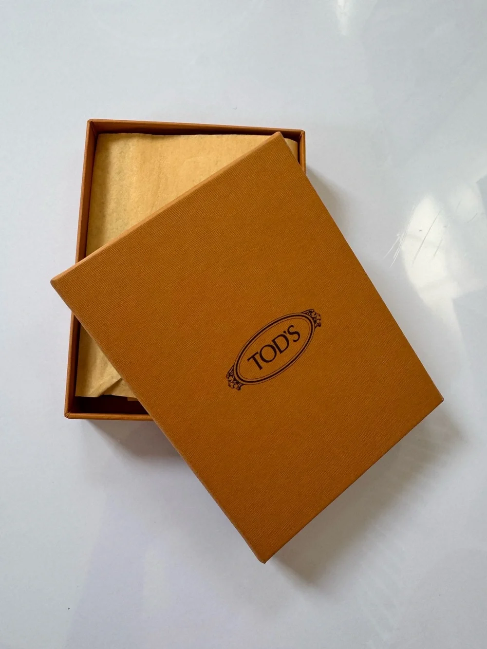NEW Tod's Leather Bifold Wallet with Coin Pocket Dark Brown XAM0F07 NEVER USED