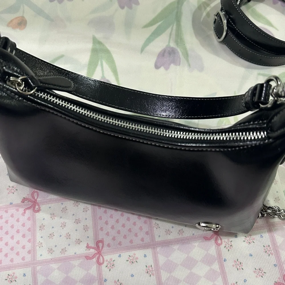 Coach brand color