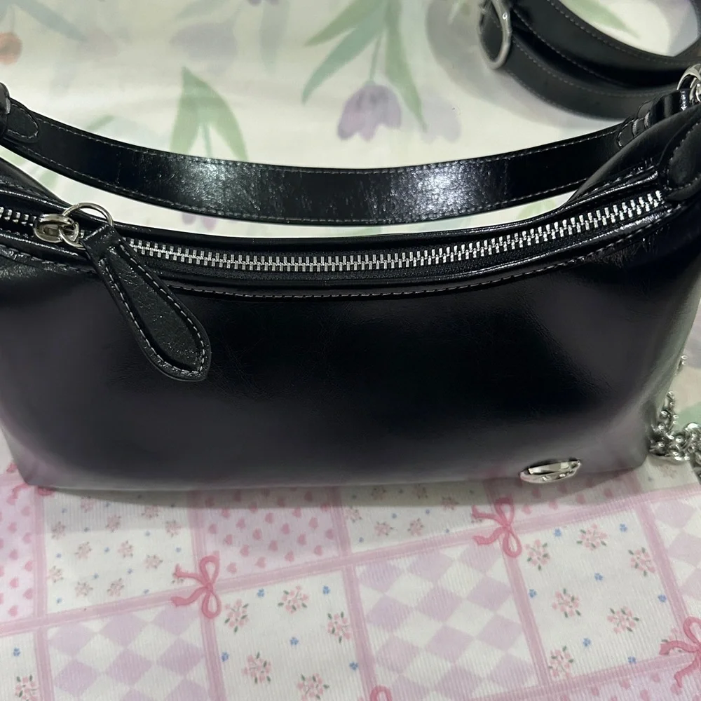 Coach brand color