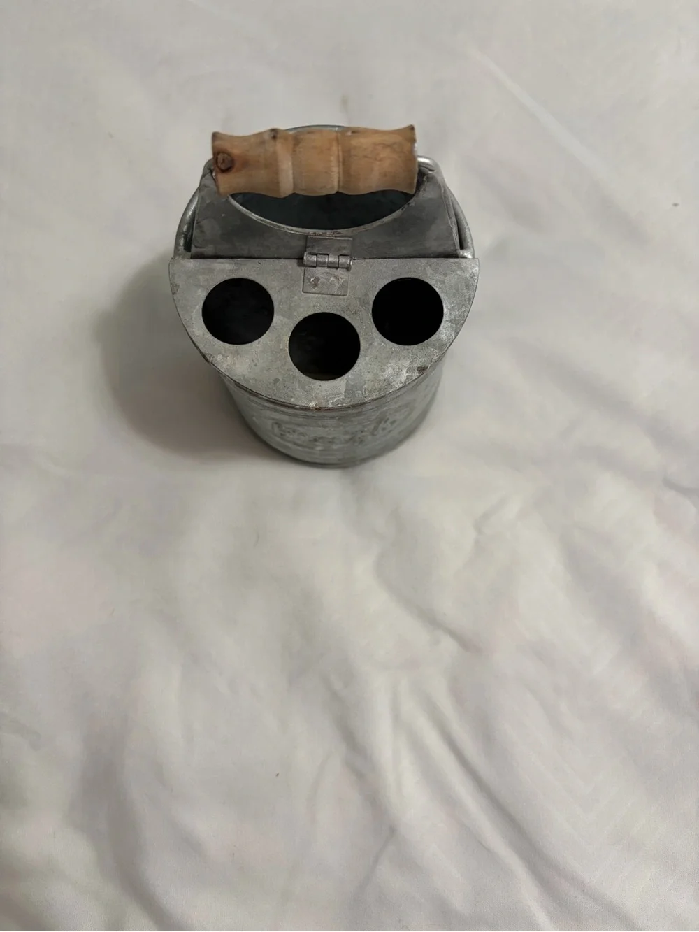 Vintage Briskut Galvanized Metal Toothbrush Holder - Silver