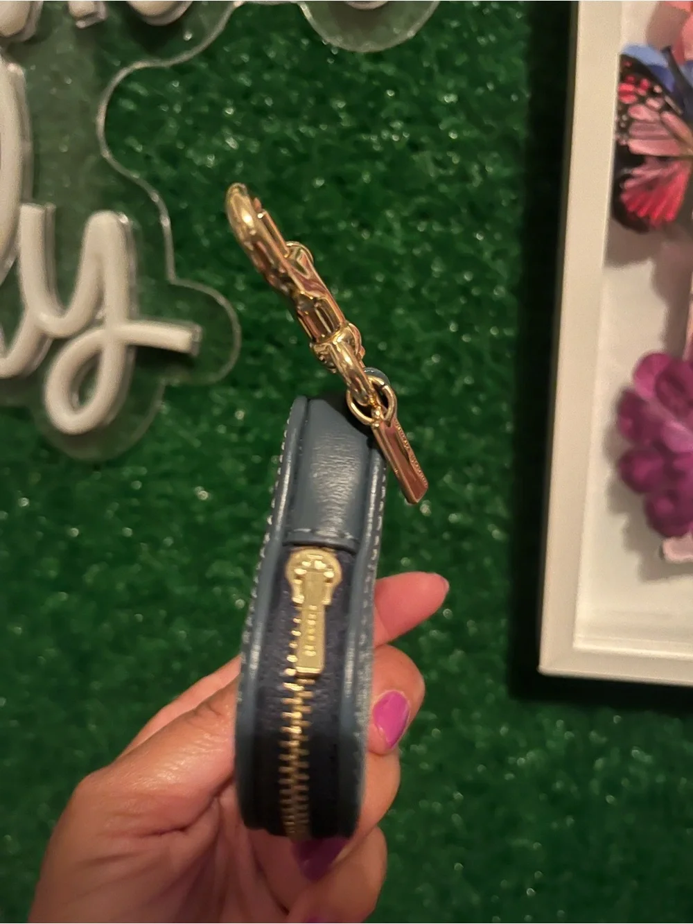 Coach sold out