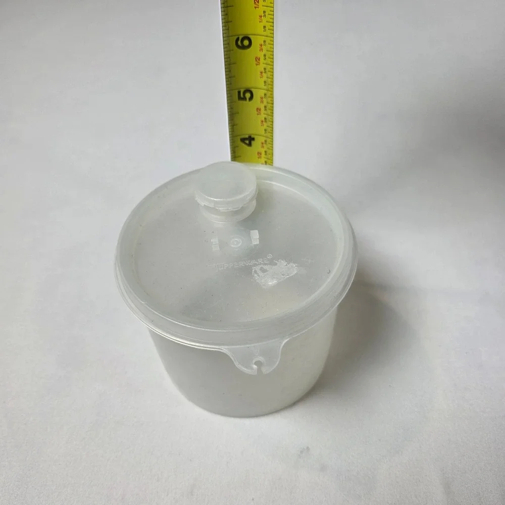Tupperware vintage container