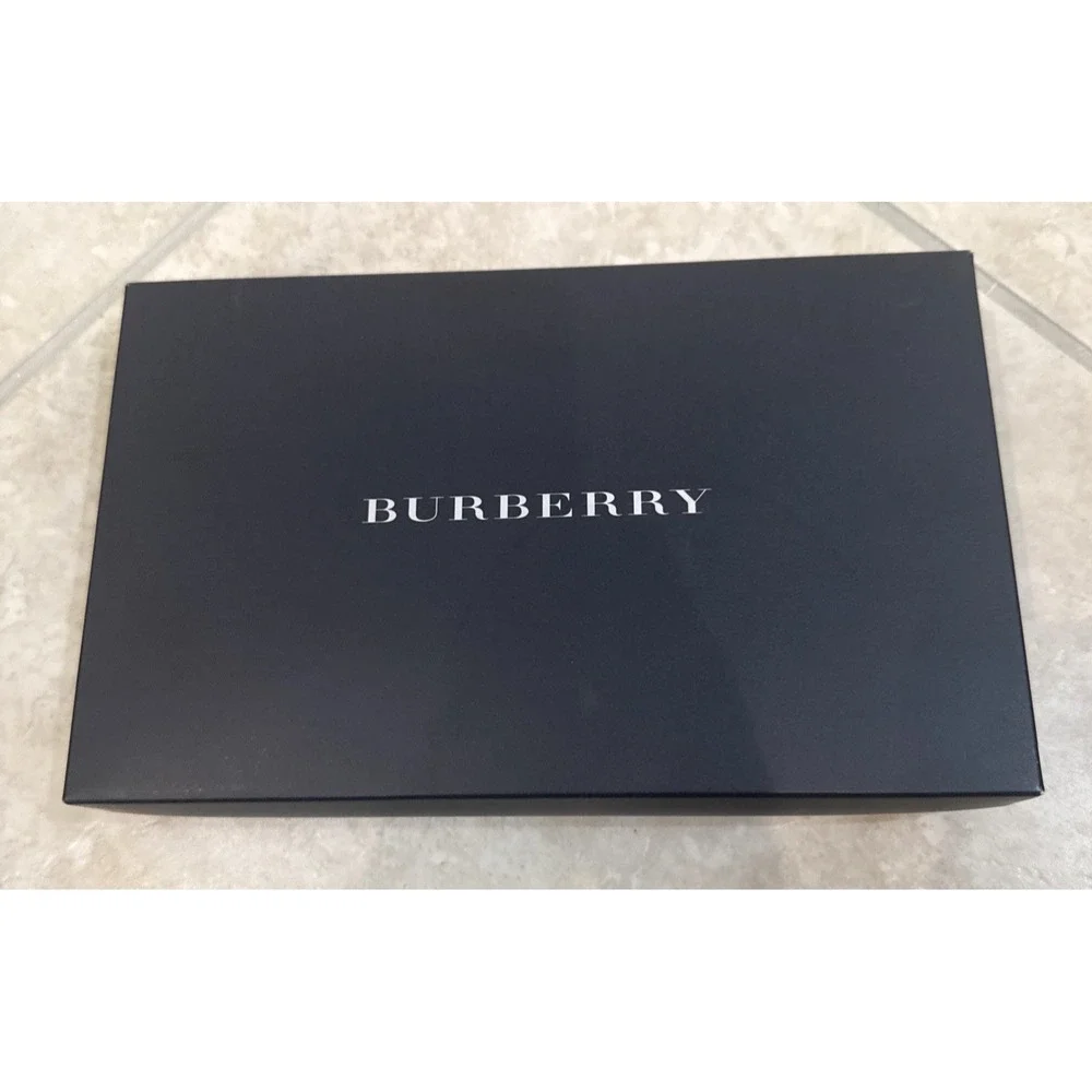 Burberry this nwot