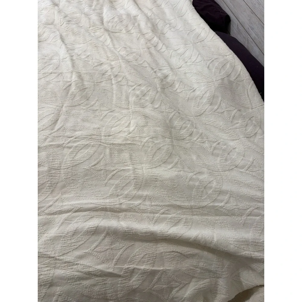 Vtg. KING Bedspread Crown Crafts WOVEN Ivory Cotton 112