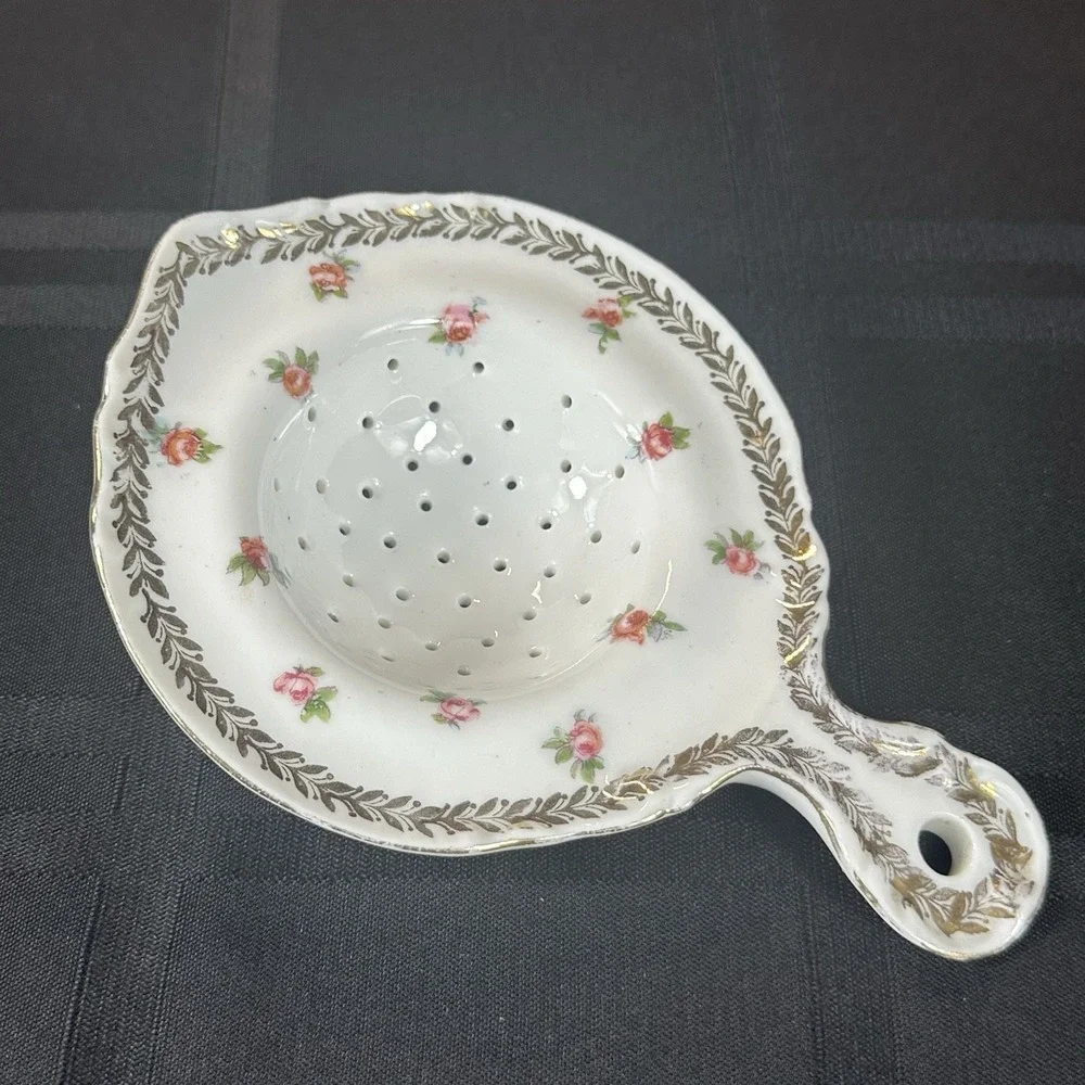The Unbranded Brand antique rose