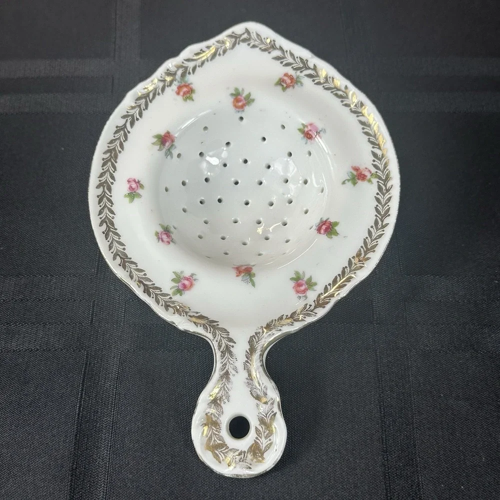 The Unbranded Brand antique rose