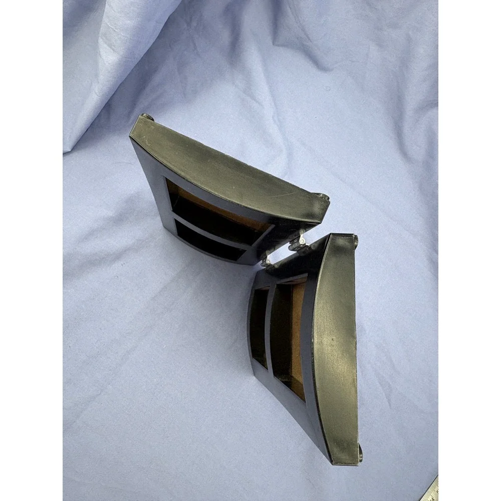The Unbranded Brand contemporary curved