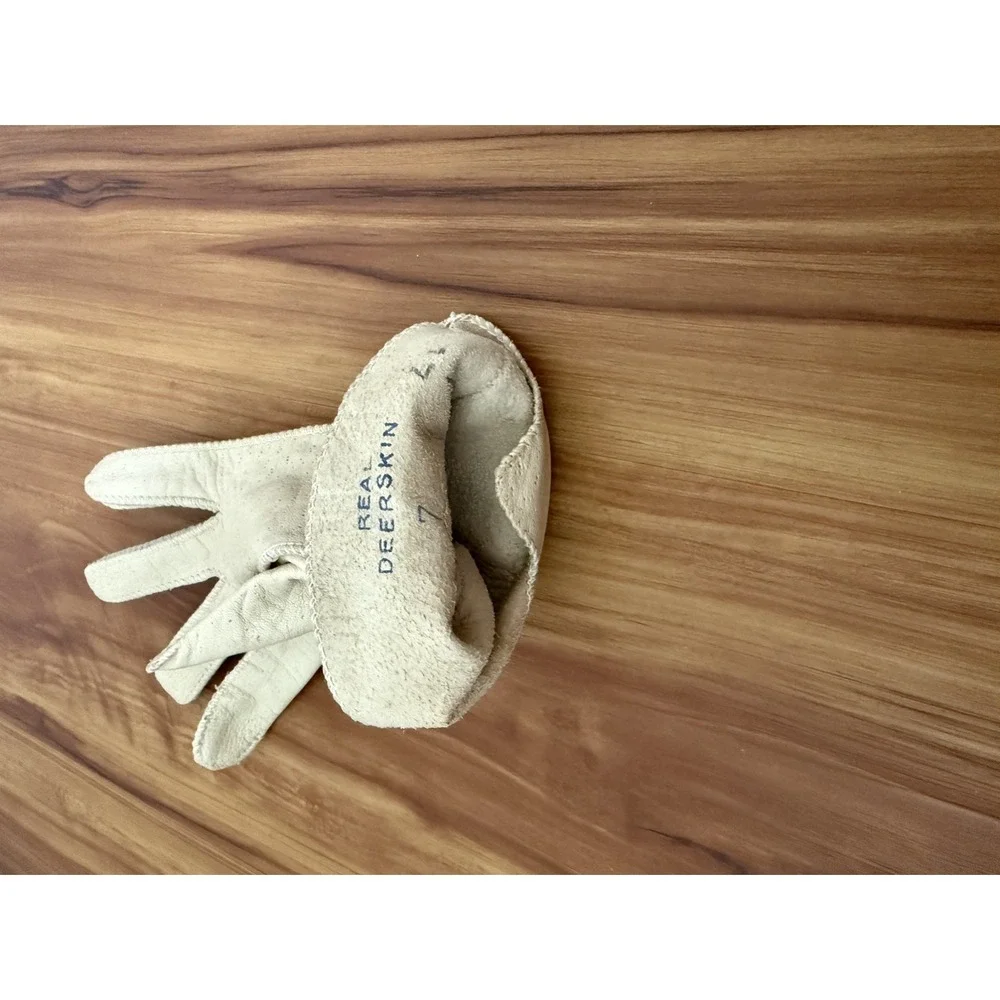 The Unbranded Brand stylish winter deerskin
