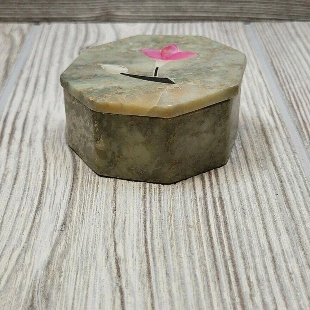 N/A use flower scratches