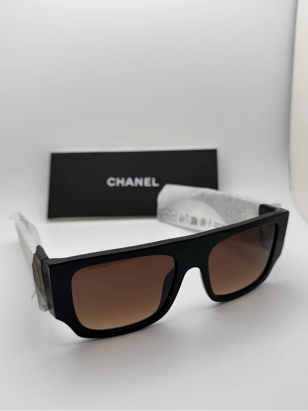 CHANEL Sunglasses Black 5549 C622/S5 Womens 55mm Square Brown Lens Gold CC