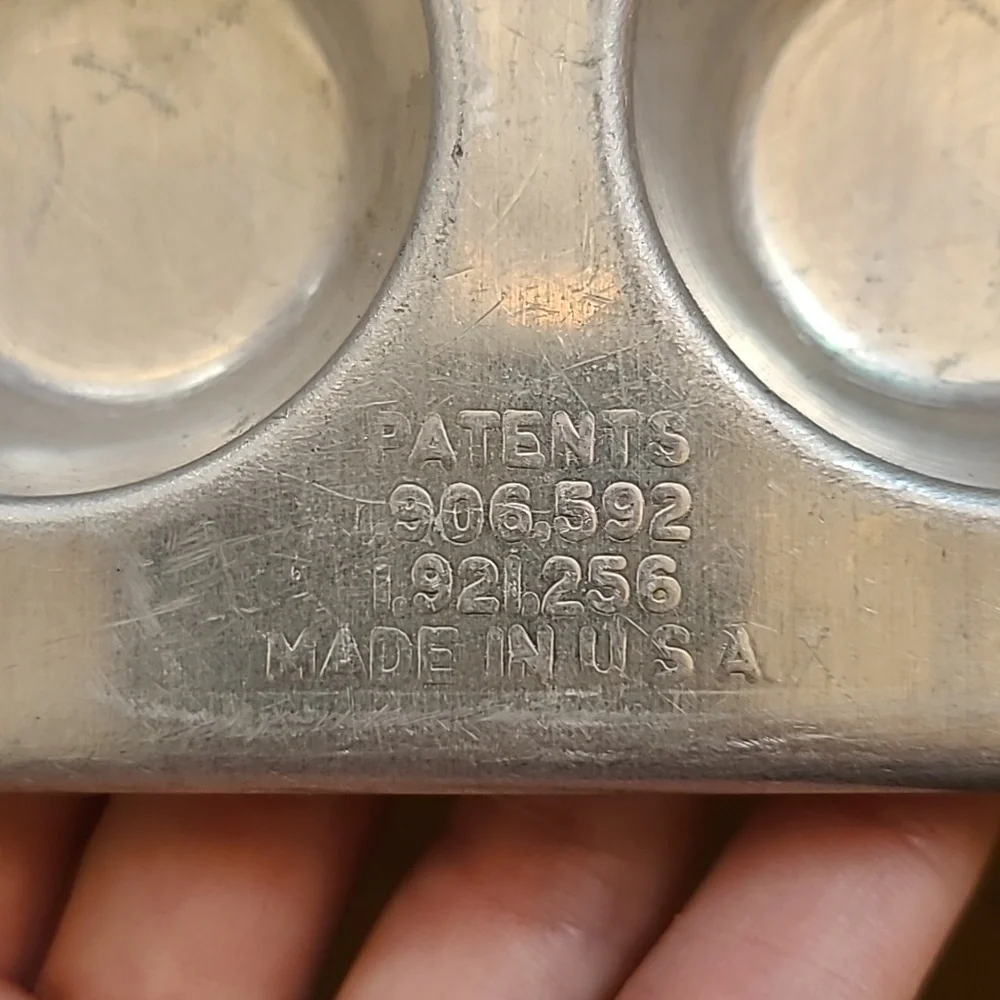 Vintage this muffinaire