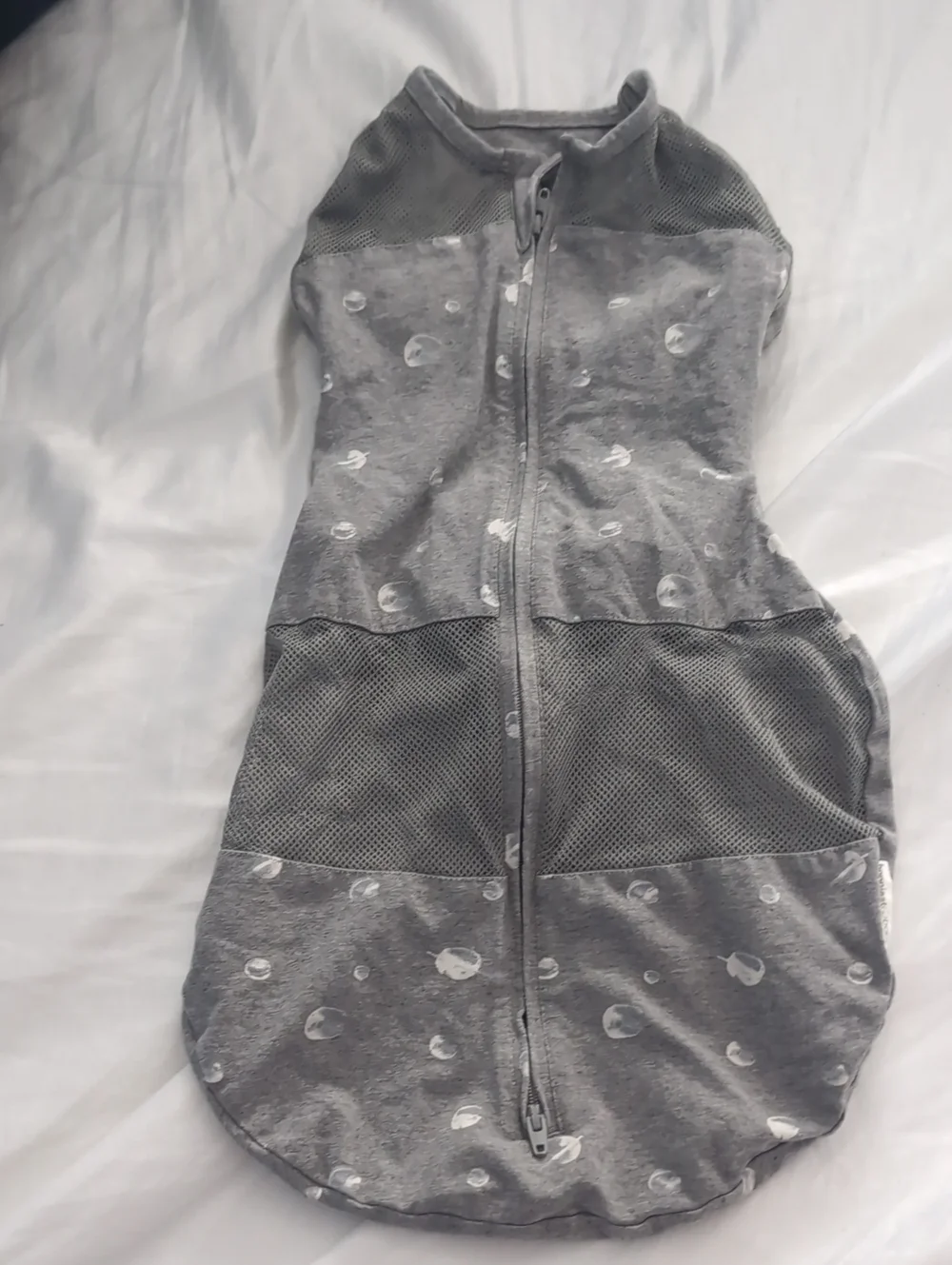 Sleepea 5-Second Baby Swaddle In Small Gray Moon