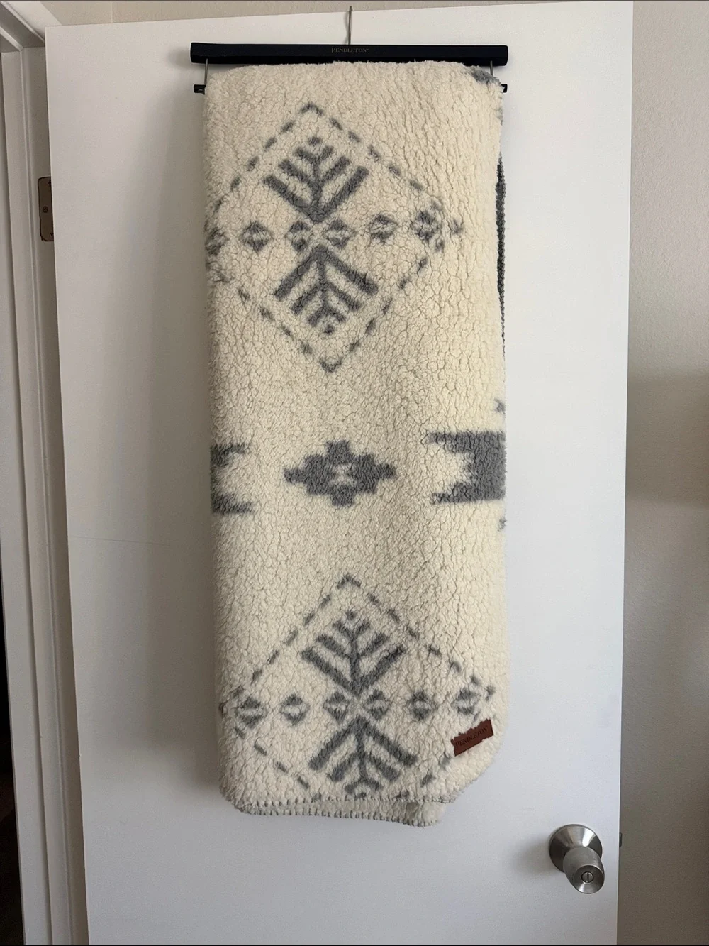 Pendleton still hanger