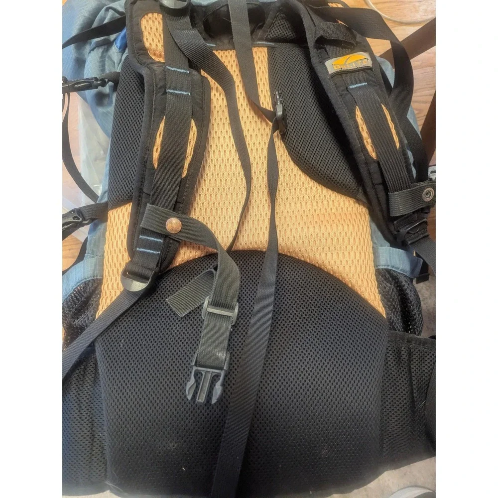 GoLite Perspective Unlimited Series Hiking Backpack Medium Blue Black Vintage