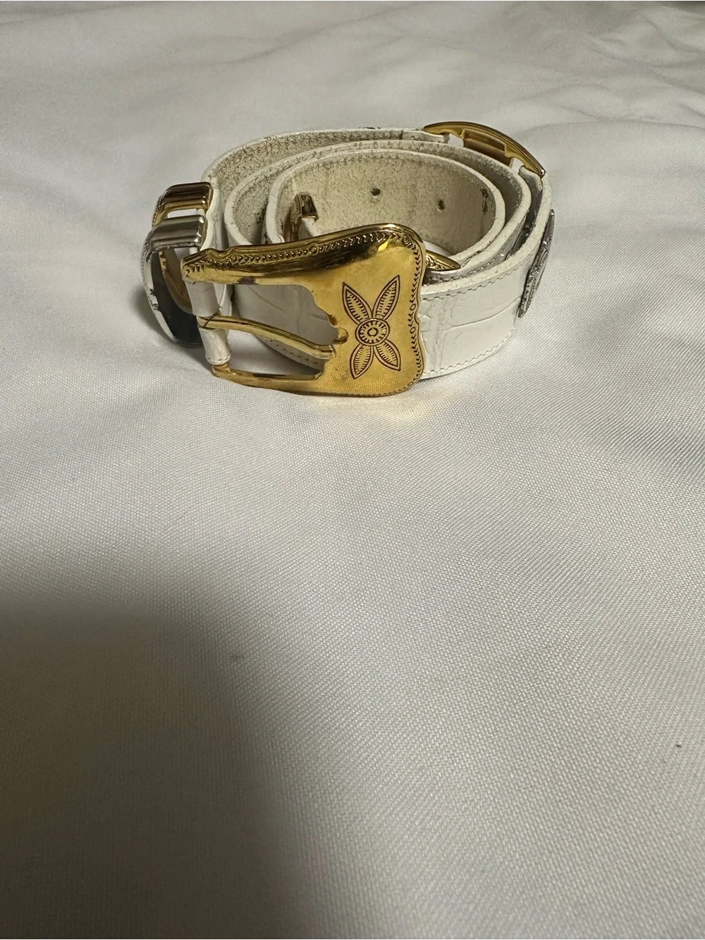 Michael Rose  White Leather women’s Belt with Gold Buckle size S/M