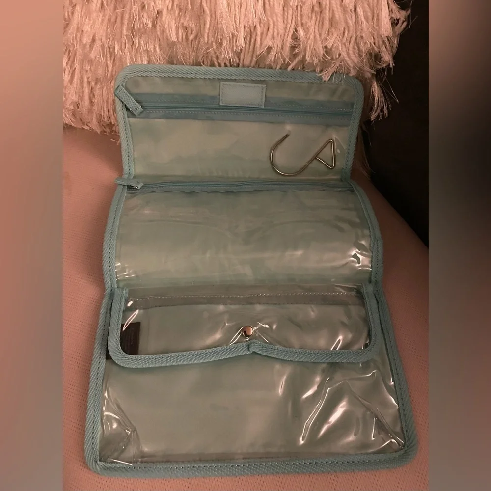 Liz Claiborne light teal