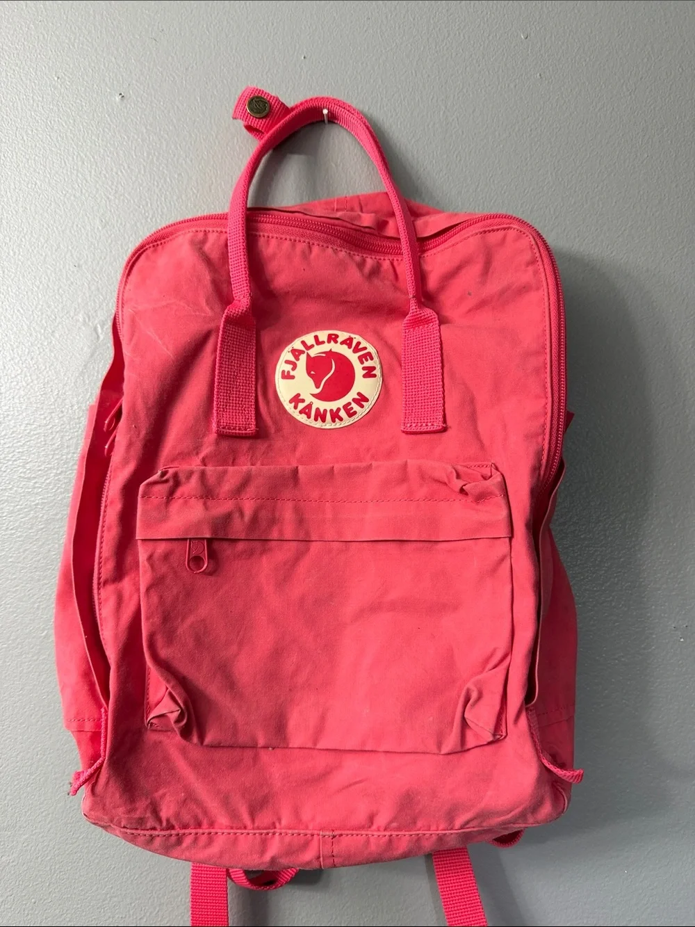 Fjallraven Kanken Backpack in Coral Pink Mini