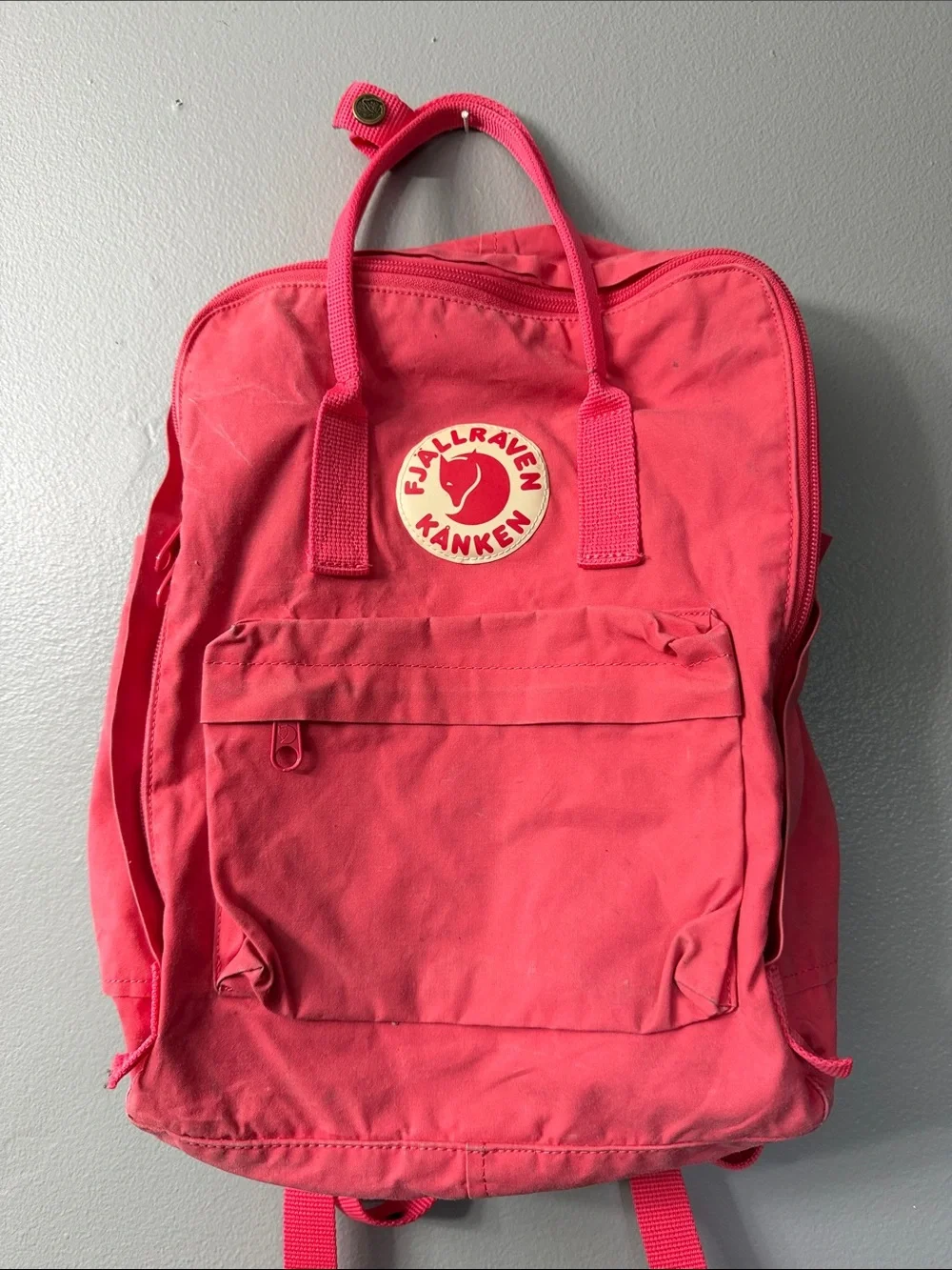 Fjallraven Kanken Backpack in Coral Pink Mini