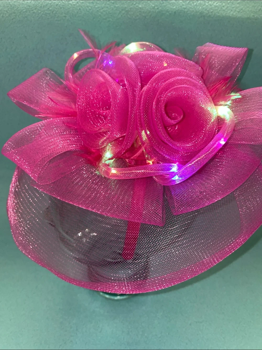 Unknown fascinator light