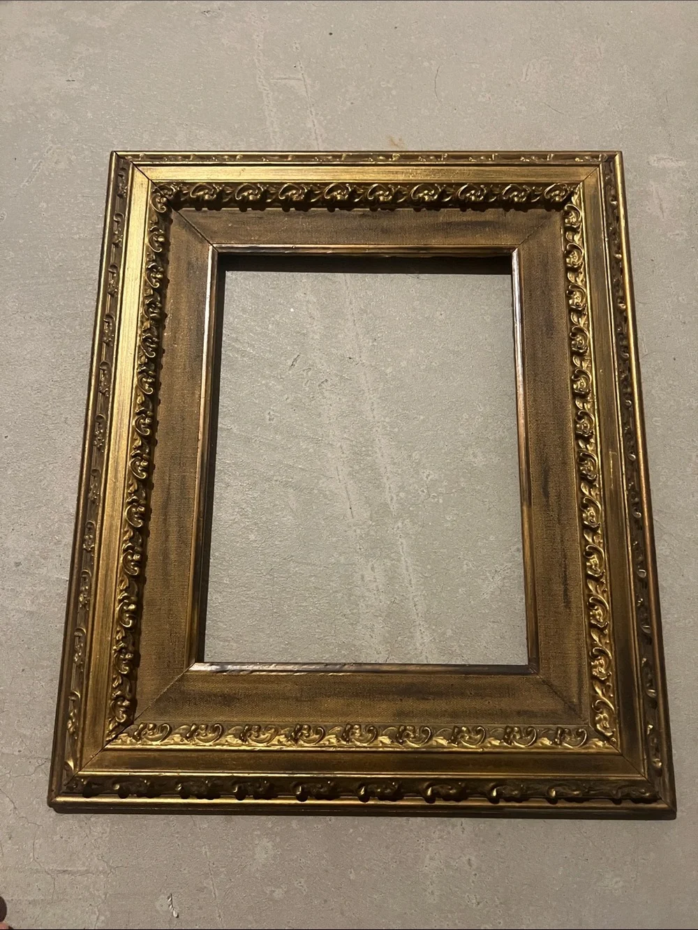 Vintage Ornate Gold Decorative Picture Frame - Classic Home Accent