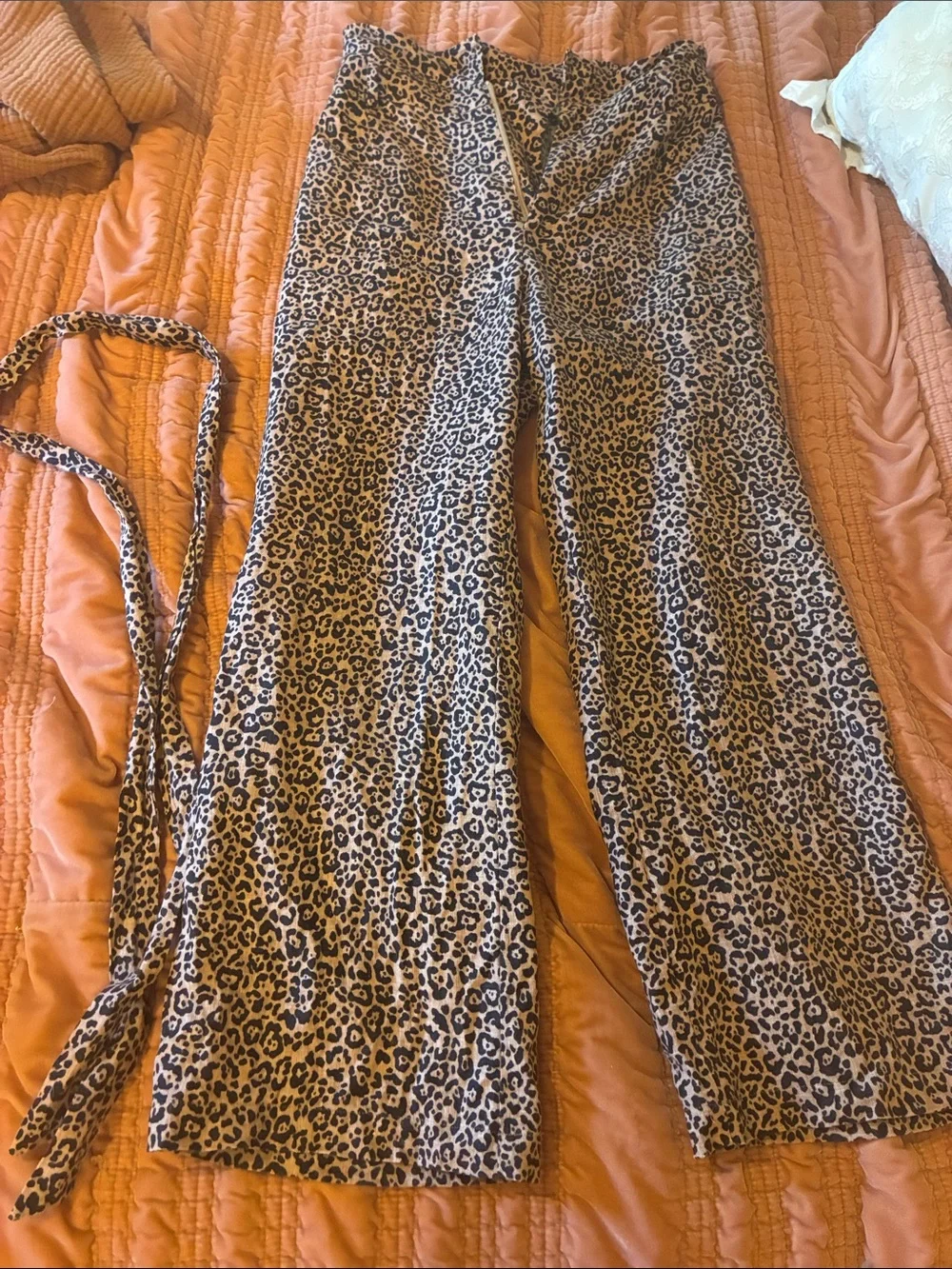 Ref 100% linen leopard print high rise belted paper bag waist wide leg crop pant
