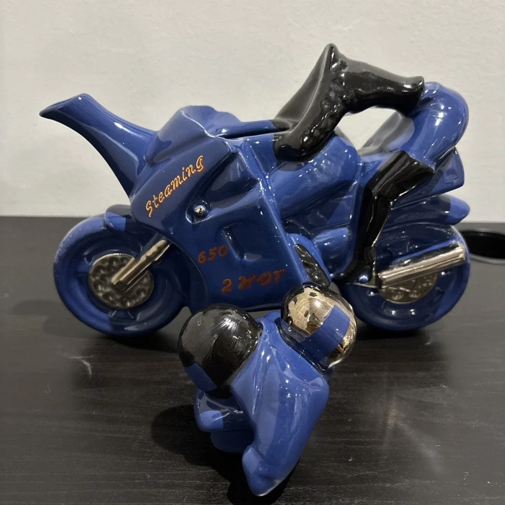 Vintage Richard Parrington Sportbike Motorcycle Novelty Teapot Made in England