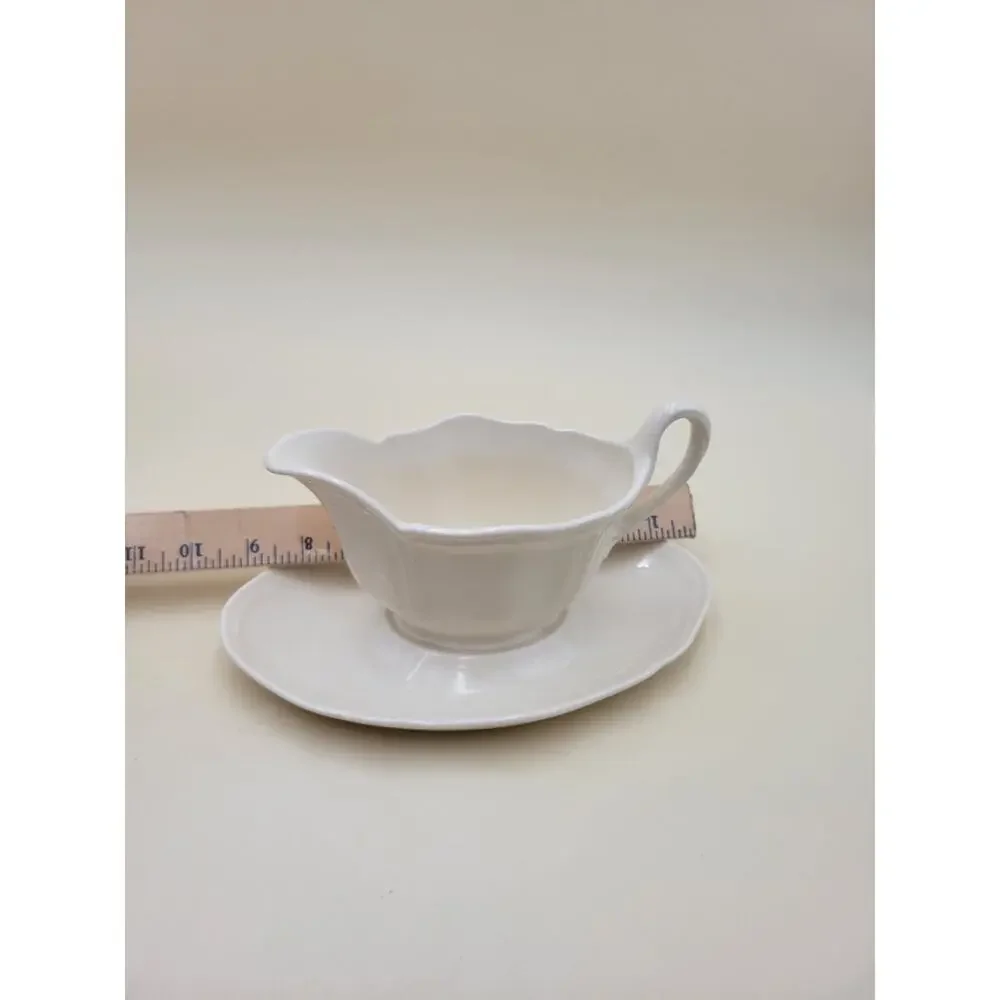 Wedgwood ceramic gravy