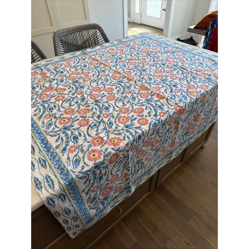 Petal Pushing Hand Printed Table Cloth Cotton 57