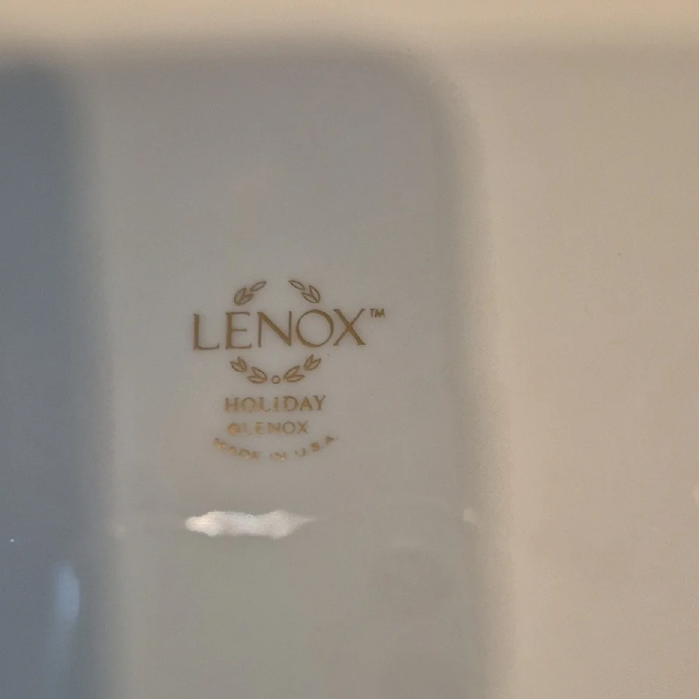 Lenox holiday scalloped