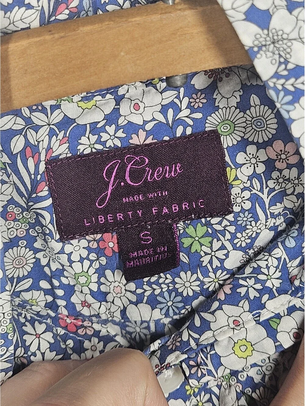 J. Crew 44 100%