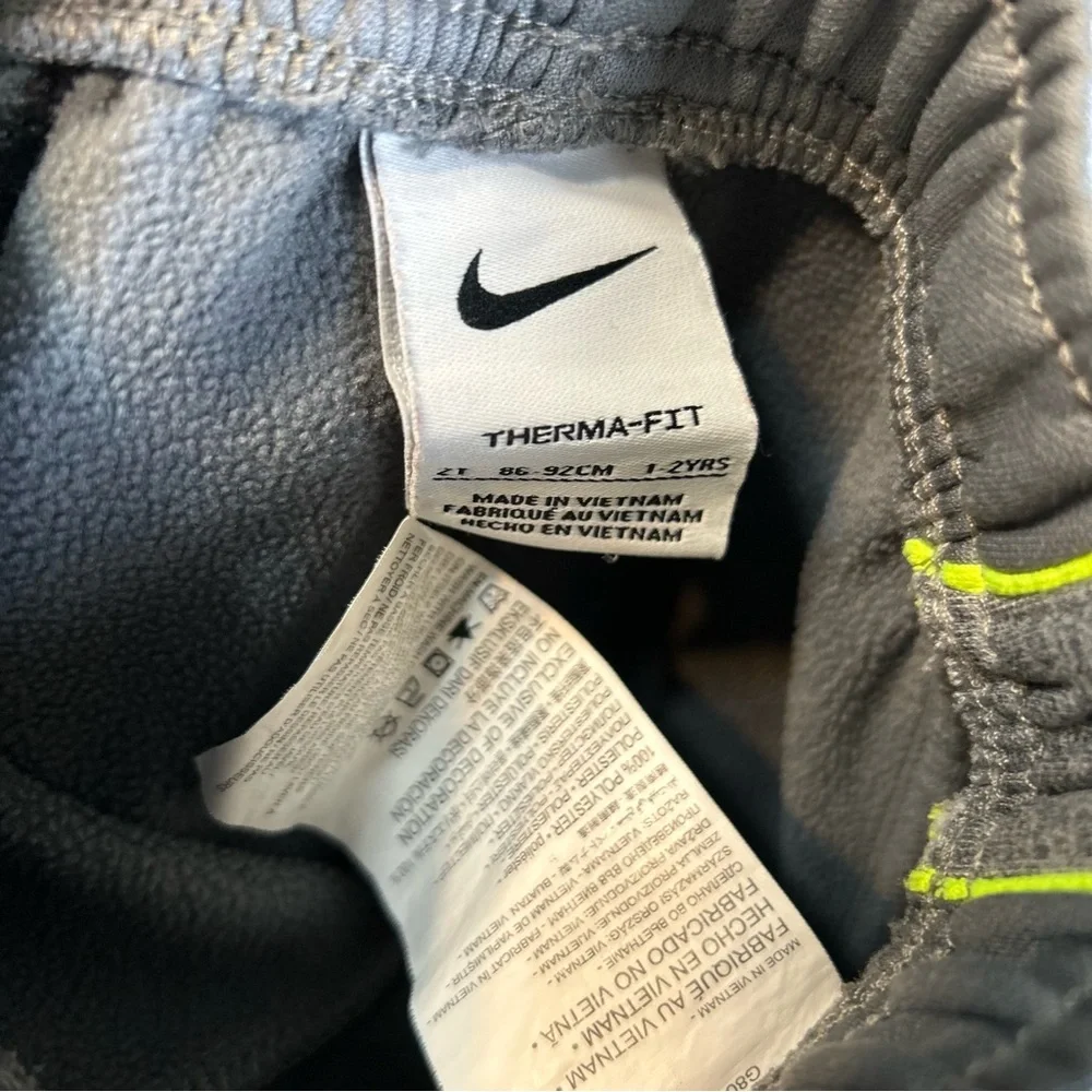 Nike Therma Fit Track Suit Hoodie & Pants Set‎ Toddlers 2T Gray