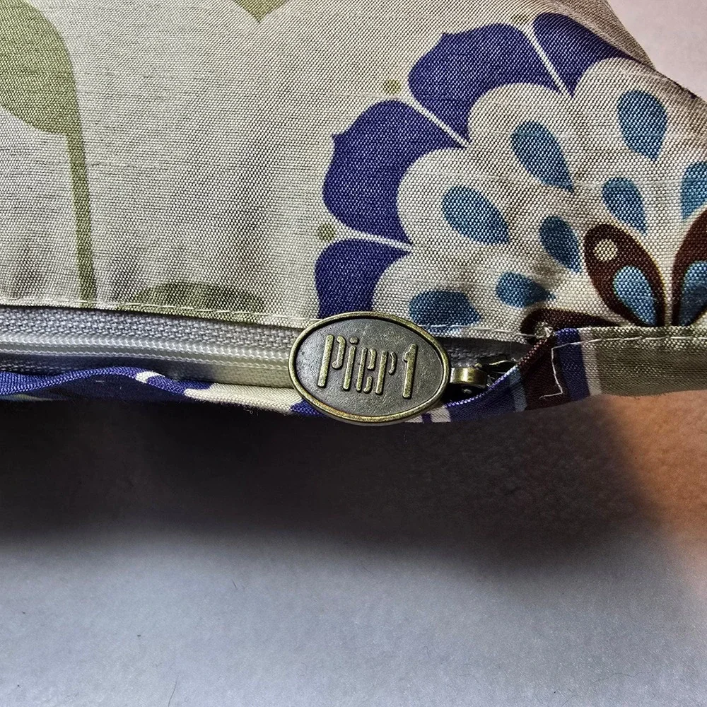 Pier 1 pier reversible