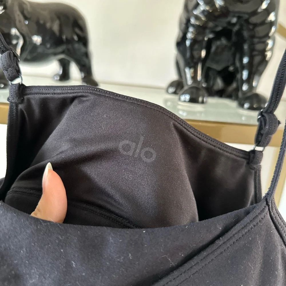 ALO Yoga this elegant